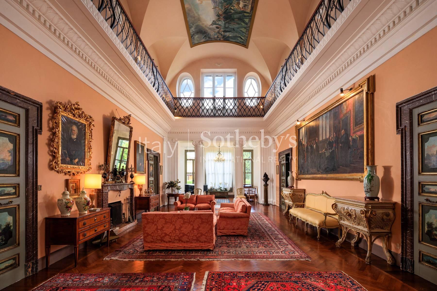 Magnifica Villa storica con giardino all' italiana in Umbria - 8