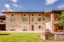 Casale di charme nelle colline del Monferrato, in vendita, Vignale Monferrato | Sotheby’s Realty Italy - 1