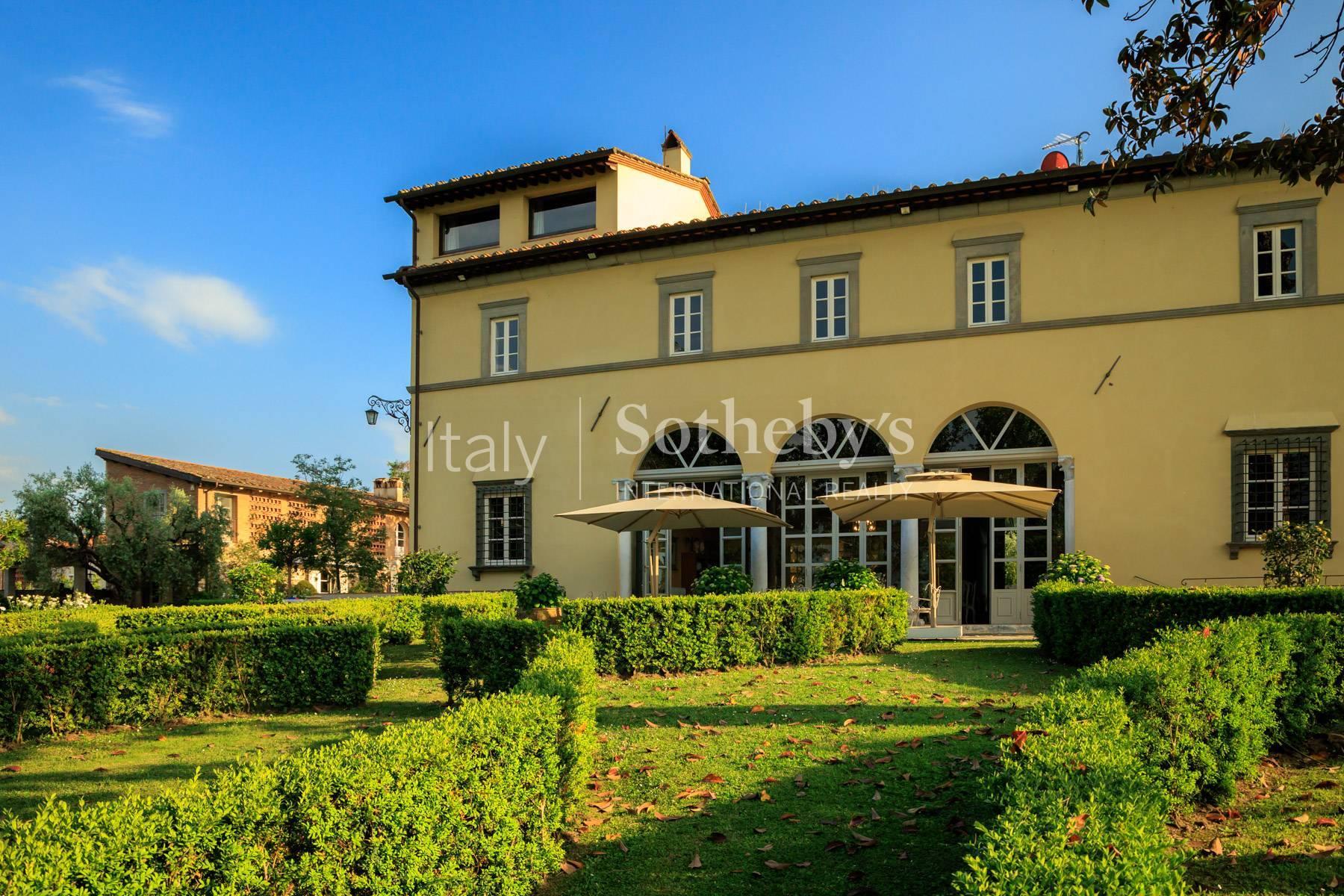 Prestigiosa villa rinascimentale, finemente restaurata, a Lucca - 8