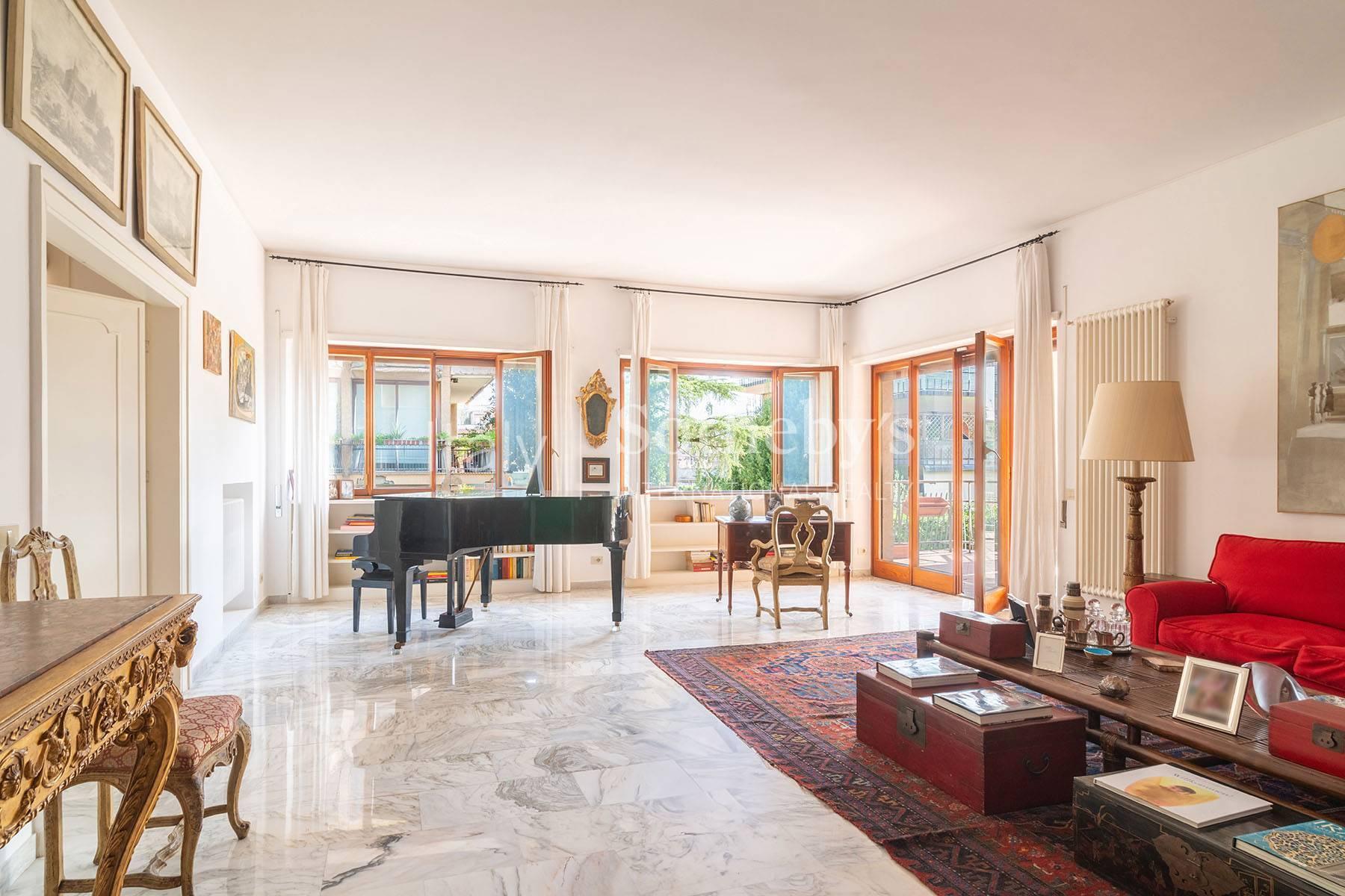Luminoso appartamento con ampi terrazzi, in vendita, Roma | Sotheby’s Realty Italy - 7