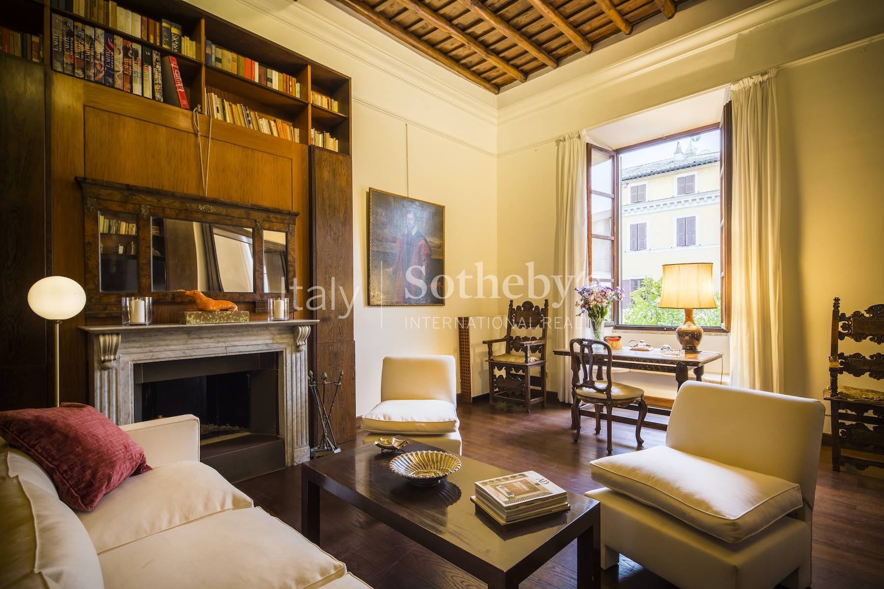 16th-century palace in the heart of Rome - 4