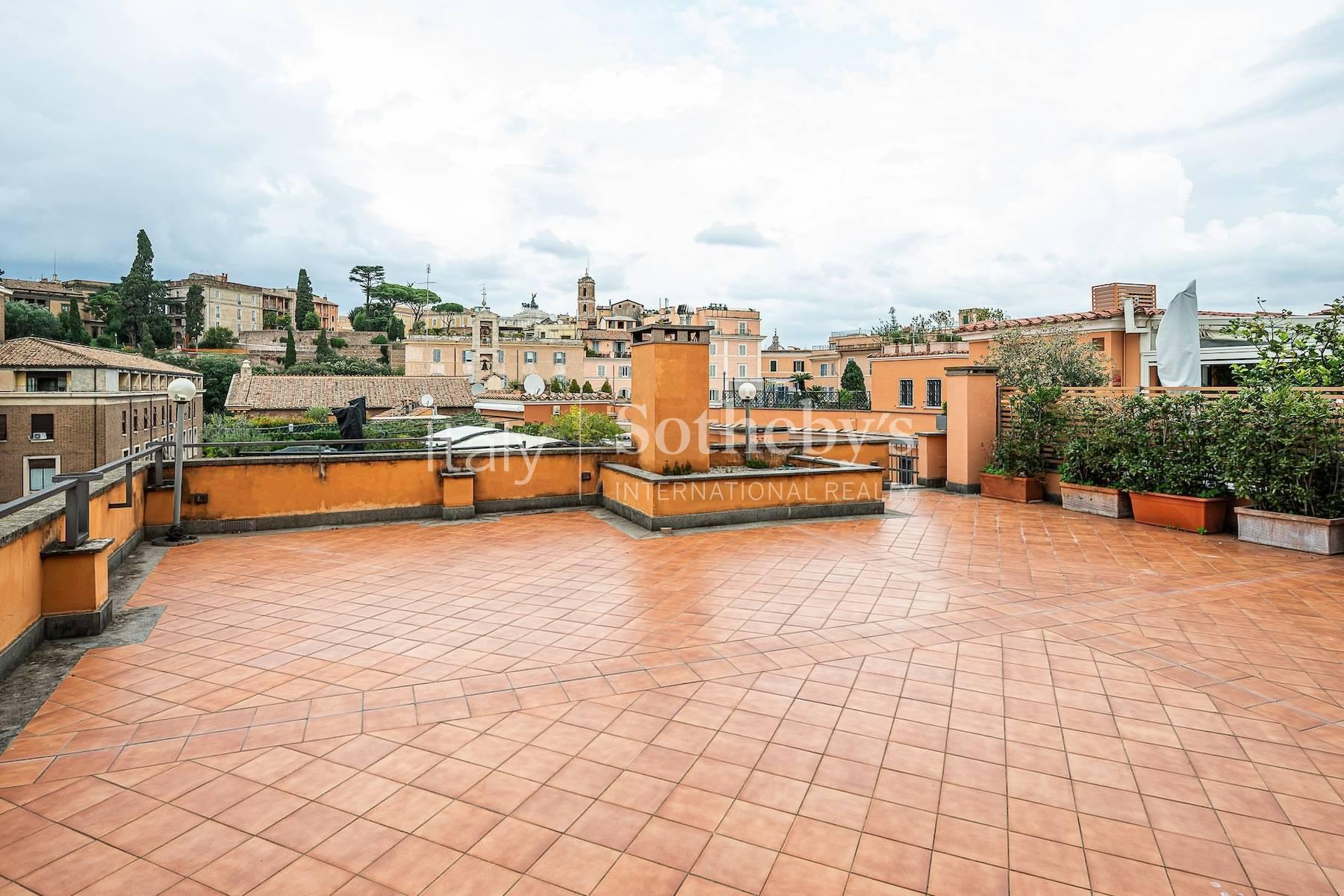 Attico con terrazza nel cuore del centro storico di Roma, in vendita, Roma | Sotheby’s Realty Italy - 12