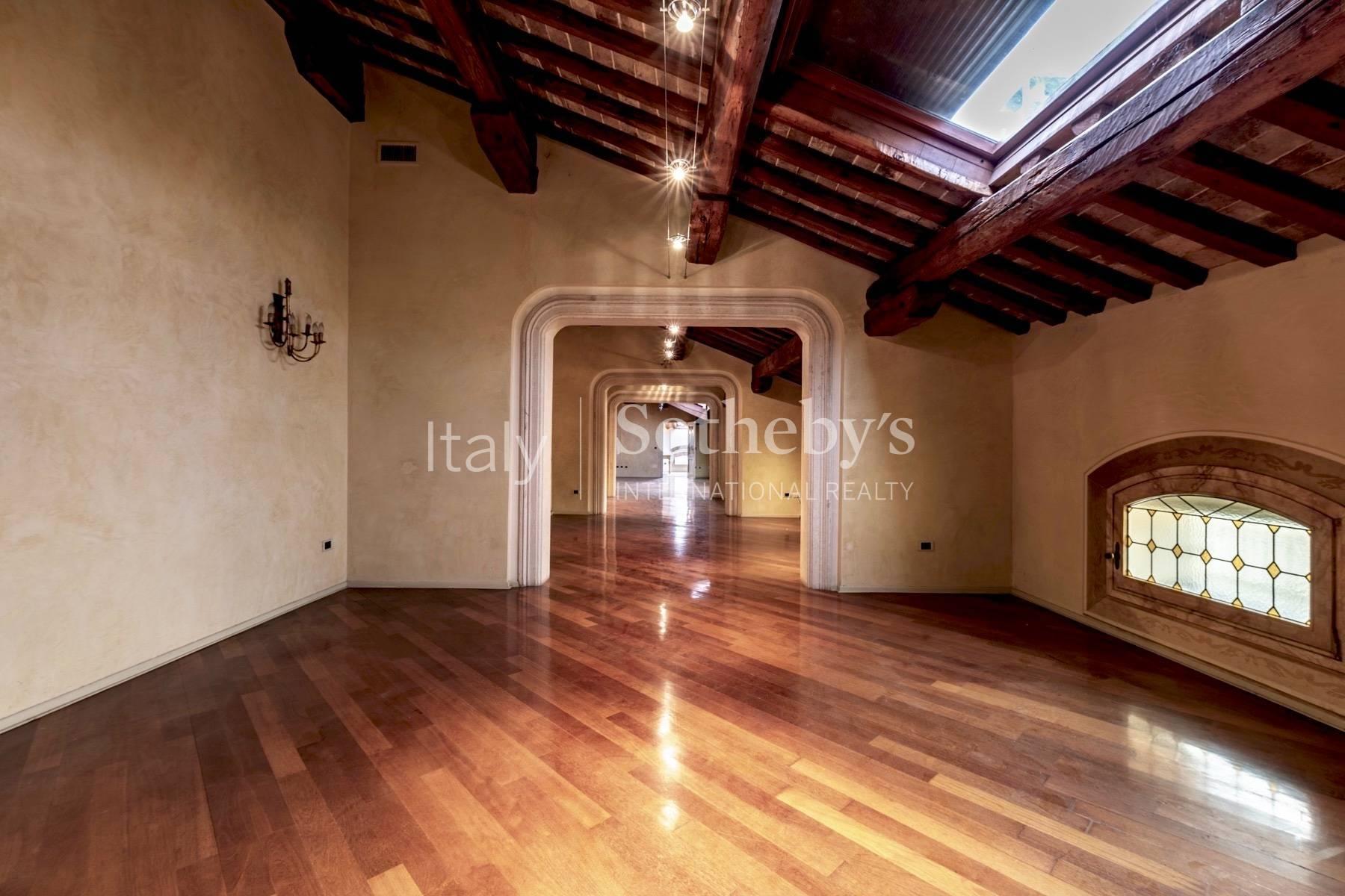 Exclusive penthouse in the historic center of Padua - 4