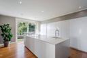 Villa moderna con spa affacciata sulle rive del Lago, in vendita, Bee | Sotheby’s Realty Italy - 7