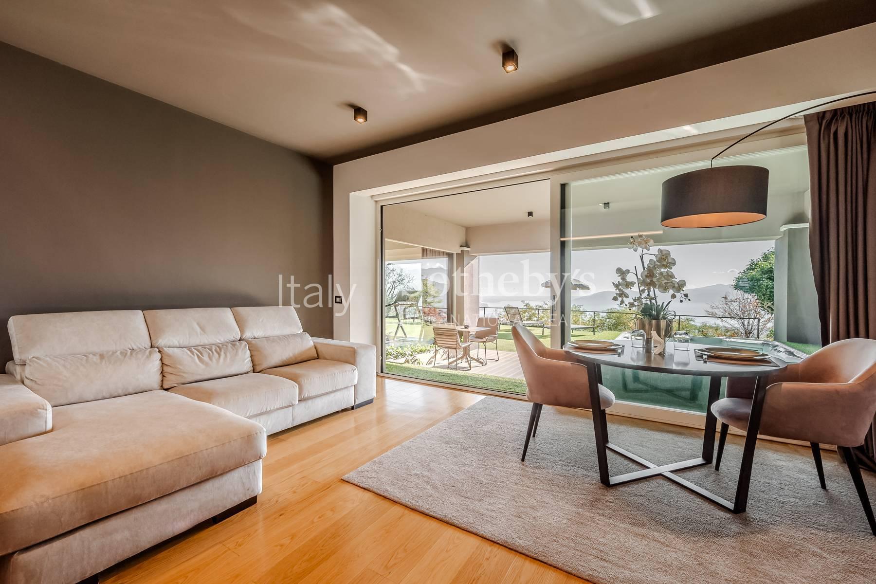 Exclusive modern villa with panoramic lake views and spa - 6