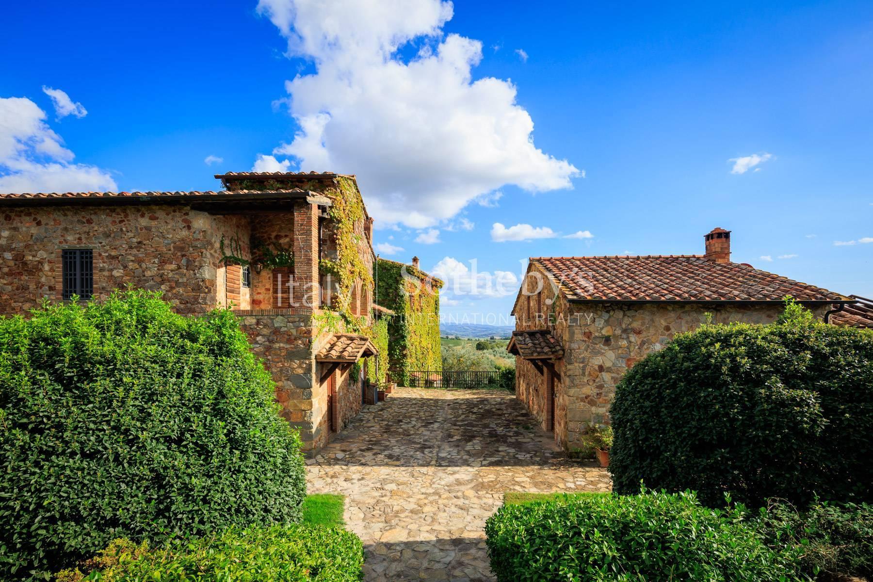 Casale storico con uliveto e vigneto - 6