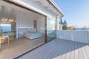 Villa moderna con piscina e vista mozzafiato sul lago, in vendita, Torri del Benaco | Sotheby’s Realty Italy - 10