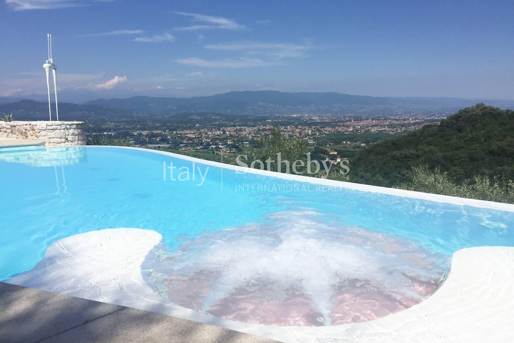 Una villa impeccabilmente progettata che si affaccia su Lucca, in affitto, Lucca | Sotheby’s Realty Italy - 29