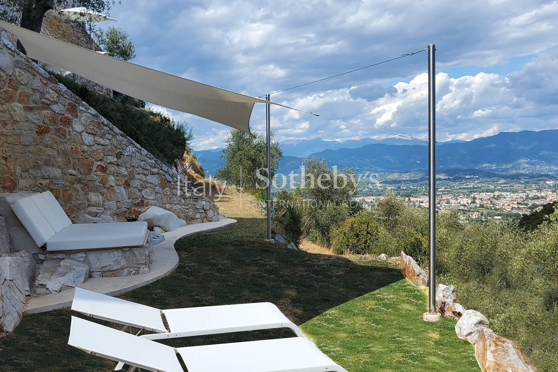 Una villa impeccabilmente progettata che si affaccia su Lucca, in affitto, Lucca | Sotheby’s Realty Italy - 42