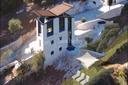 Una villa impeccabilmente progettata che si affaccia su Lucca, in affitto, Lucca | Sotheby’s Realty Italy - 4