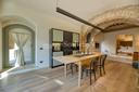 Appartamento restaurato nel cuore di San Quirico d'Orcia, in vendita, San Quirico d'Orcia | Sotheby’s Realty Italy - 4