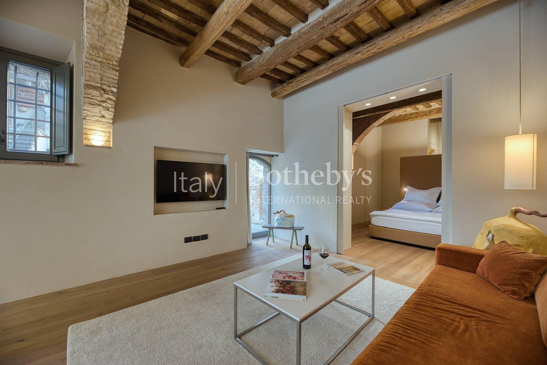 Appartamento restaurato nel cuore di San Quirico d'Orcia, in vendita, San Quirico d'Orcia | Sotheby’s Realty Italy - 7