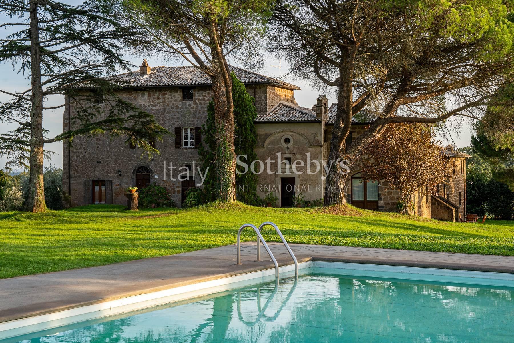 Incantevole borgo del '700 con piscina vicino Orvieto, in vendita, Lubriano | Sotheby’s Realty Italy - 3