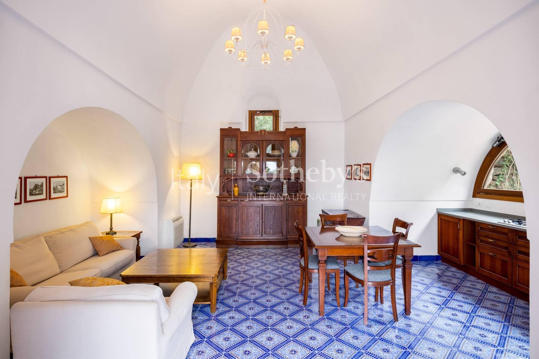Palazzo storico con piscina e dammusi, in vendita, Pantelleria | Sotheby’s Realty Italy - 20