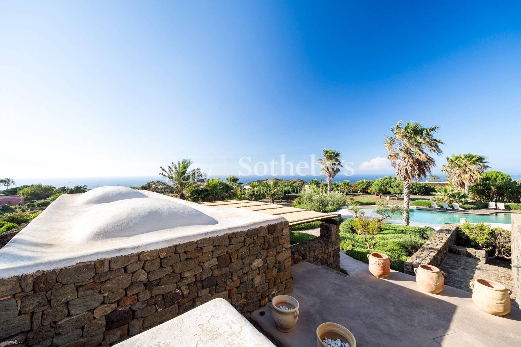 Palazzo storico con piscina e dammusi, in vendita, Pantelleria | Sotheby’s Realty Italy - 27