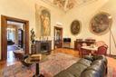 Residenza esclusiva con affreschi in palazzo storico, in vendita, Piacenza | Sotheby’s Realty Italy - 14