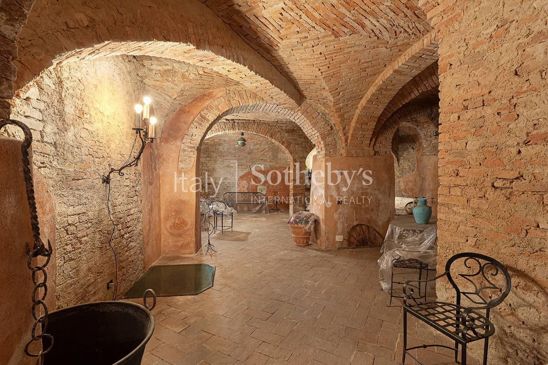 Residenza esclusiva con affreschi in palazzo storico, in vendita, Piacenza | Sotheby’s Realty Italy - 28