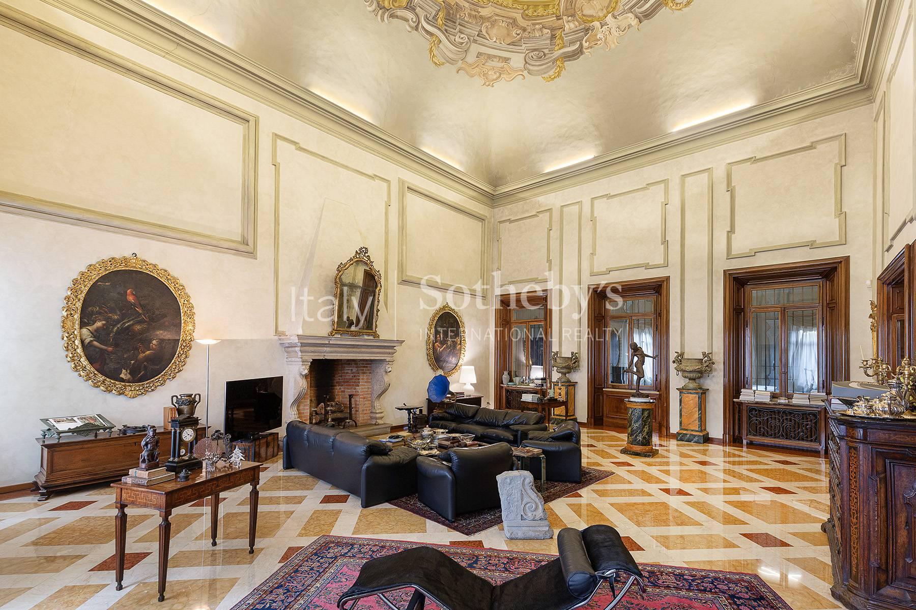 Residenza esclusiva con affreschi in palazzo storico - 3