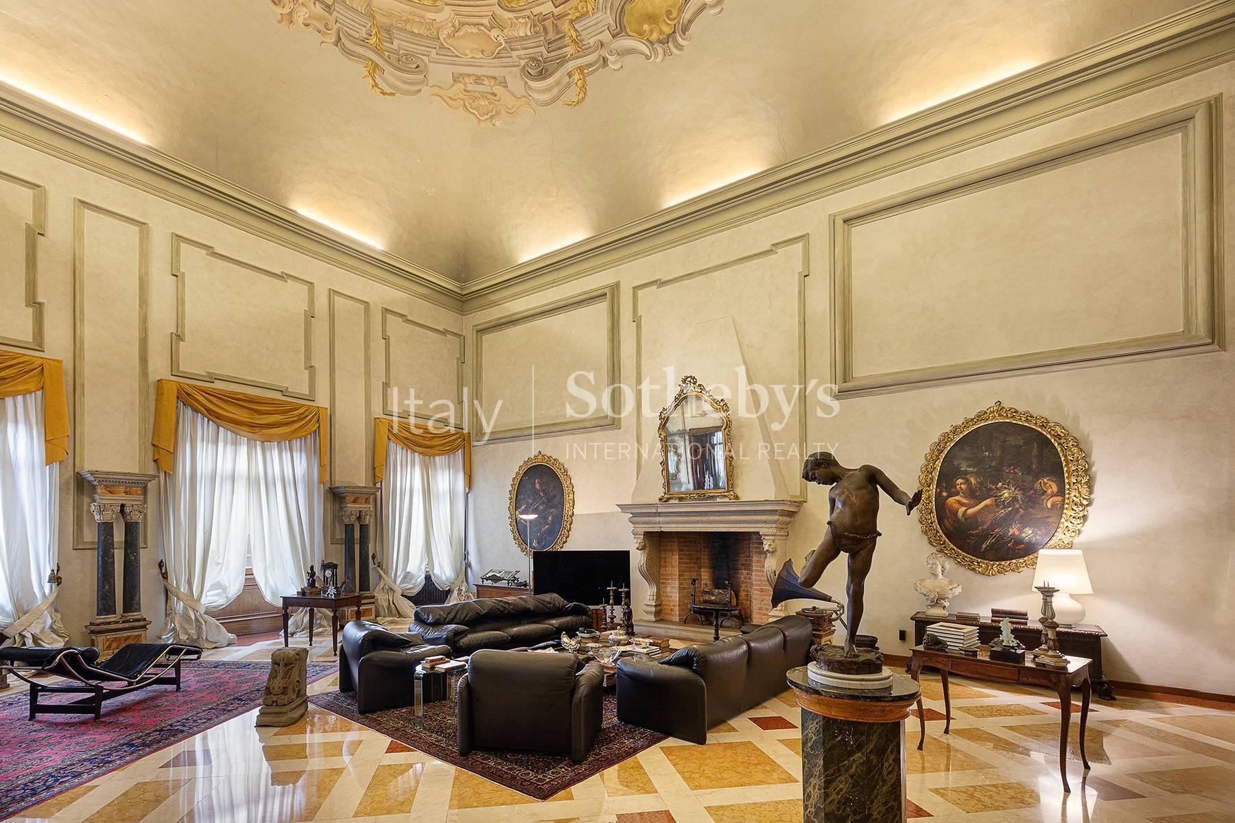Residenza esclusiva con affreschi in palazzo storico, in vendita, Piacenza | Sotheby’s Realty Italy - 23