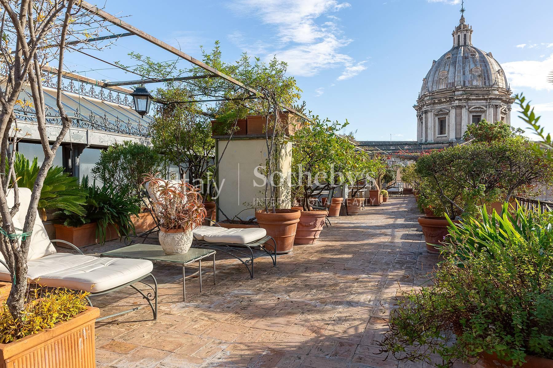 Unique Panoramic Penthouse in the Heart of Rome - 2