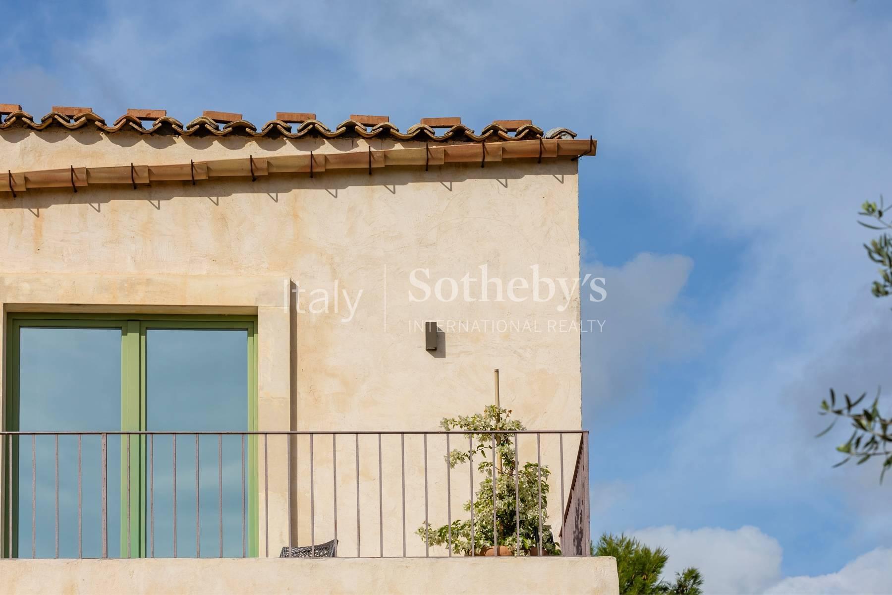 Antico baglio siciliano ristrutturato con vista su Noto, in vendita, Noto | Sotheby’s Realty Italy - 11