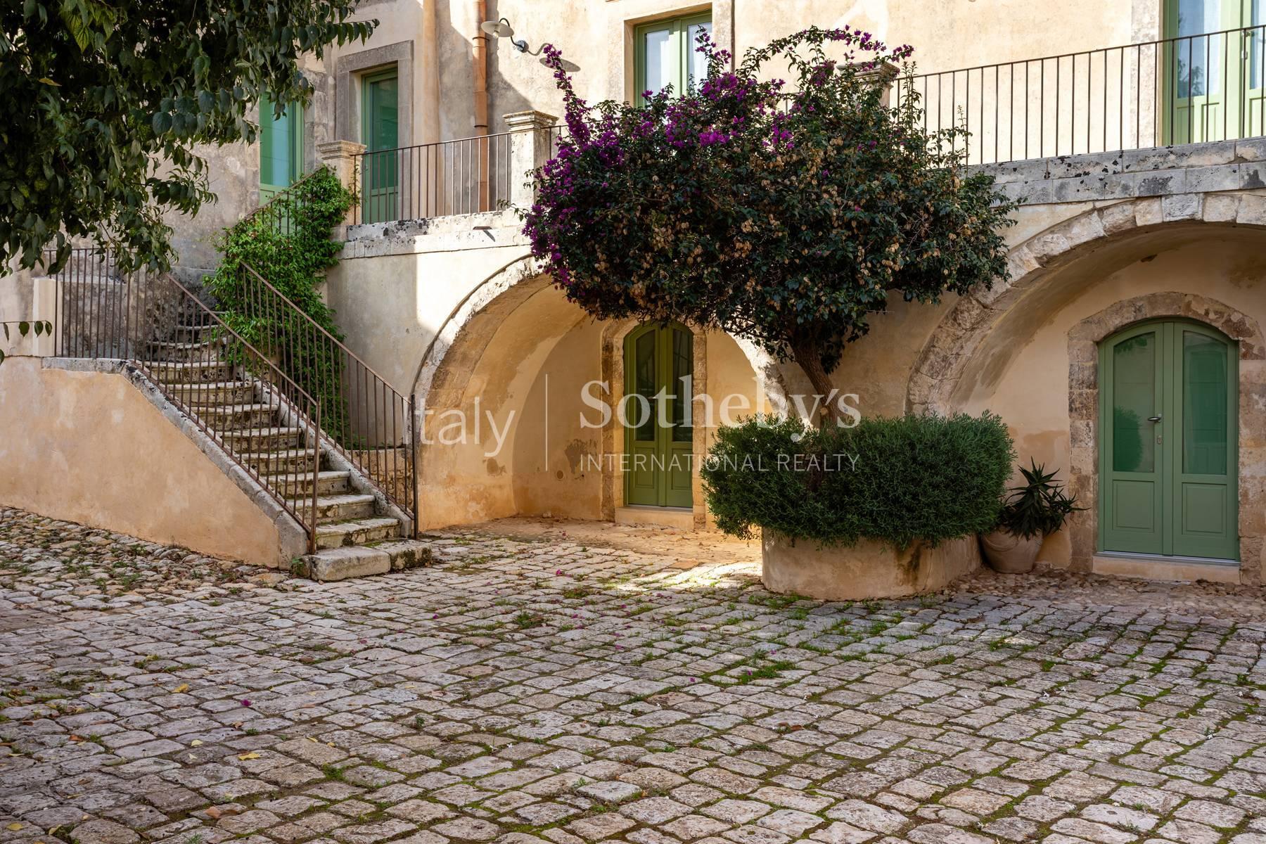 Antico baglio siciliano ristrutturato con vista su Noto, in vendita, Noto | Sotheby’s Realty Italy - 16