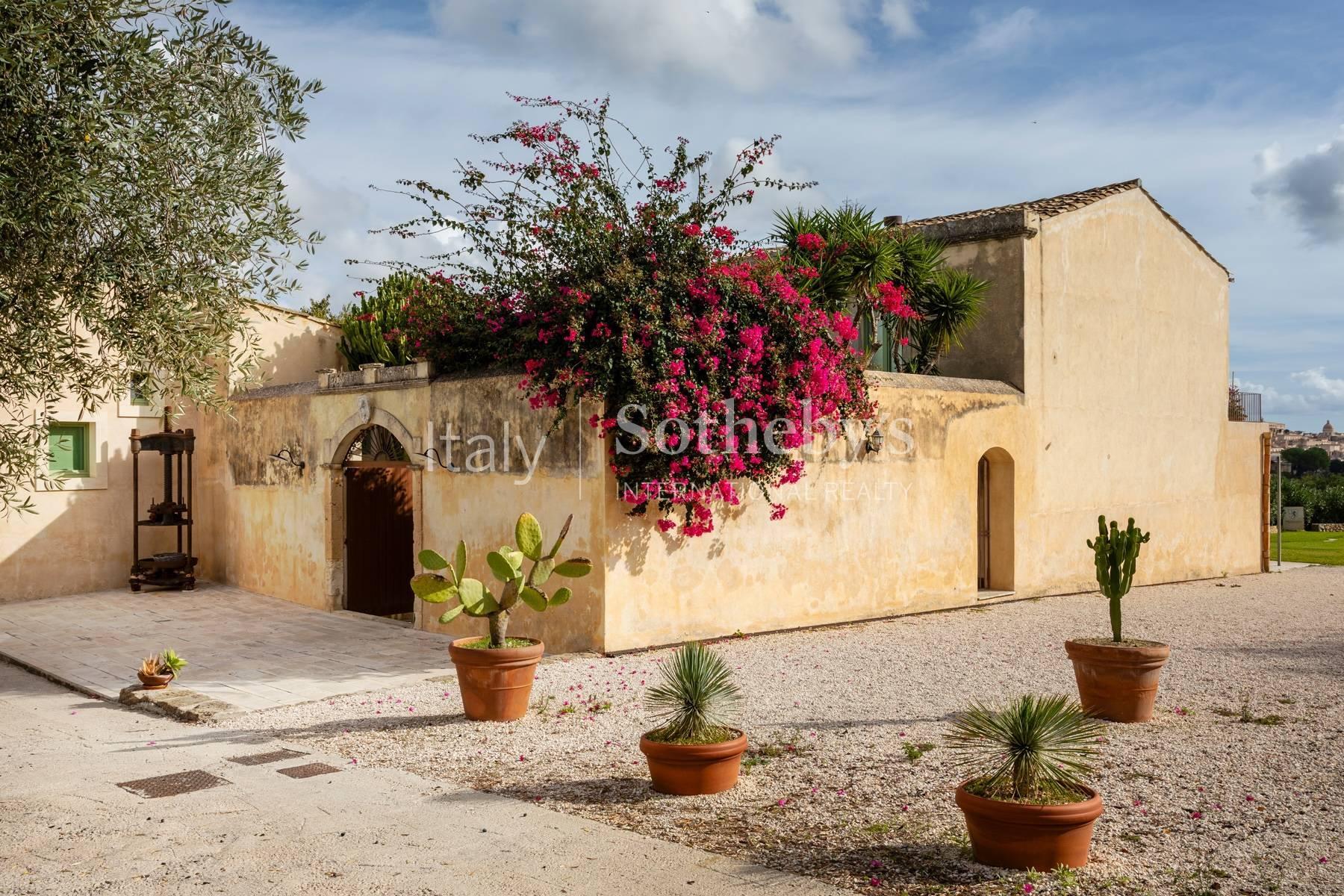 Antico baglio siciliano ristrutturato con vista su Noto, in vendita, Noto | Sotheby’s Realty Italy - 14