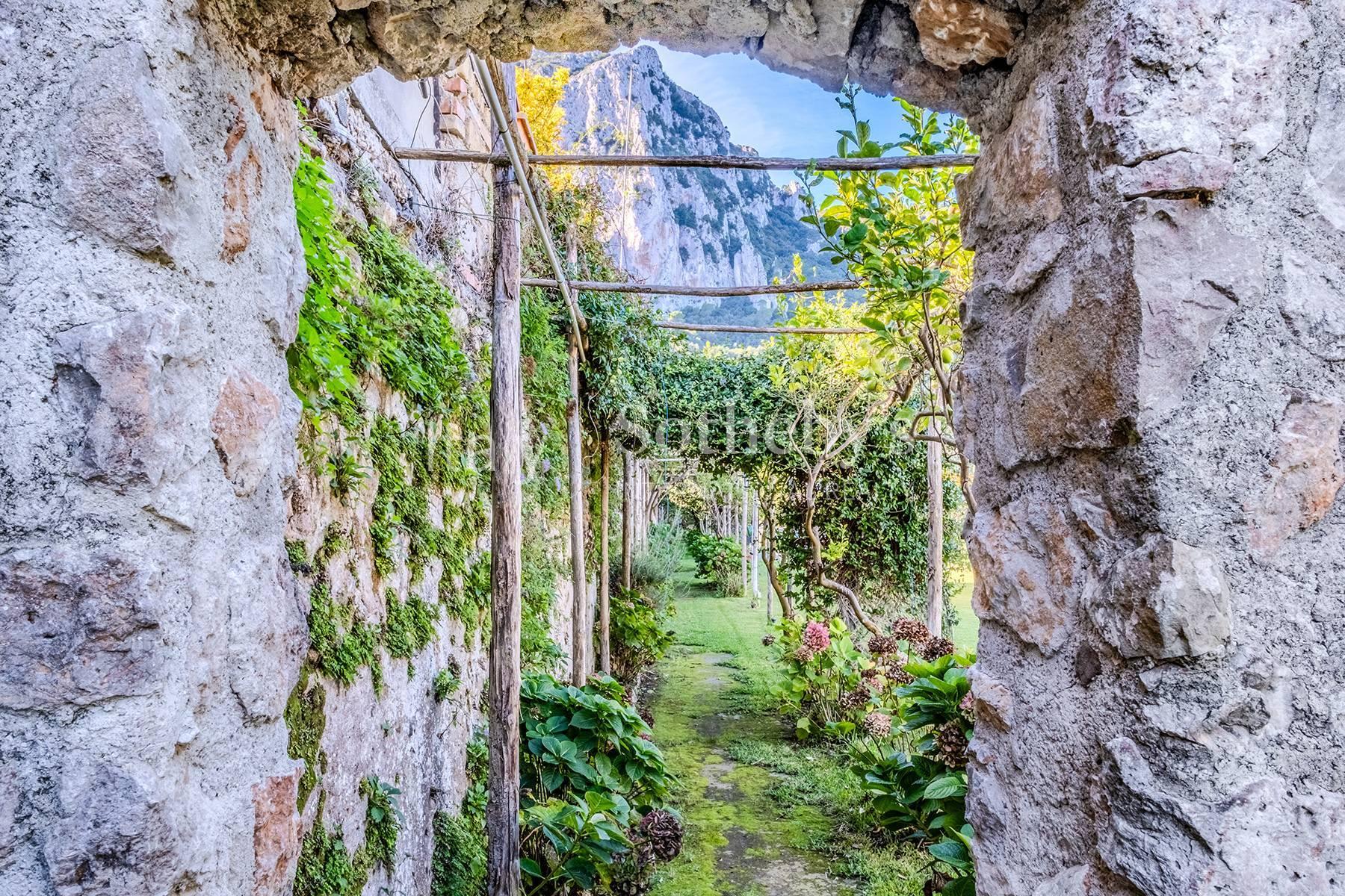 Casa indipendente in edificio storico del XIV secolo, in vendita, Capri | Sotheby’s Realty Italy - 3