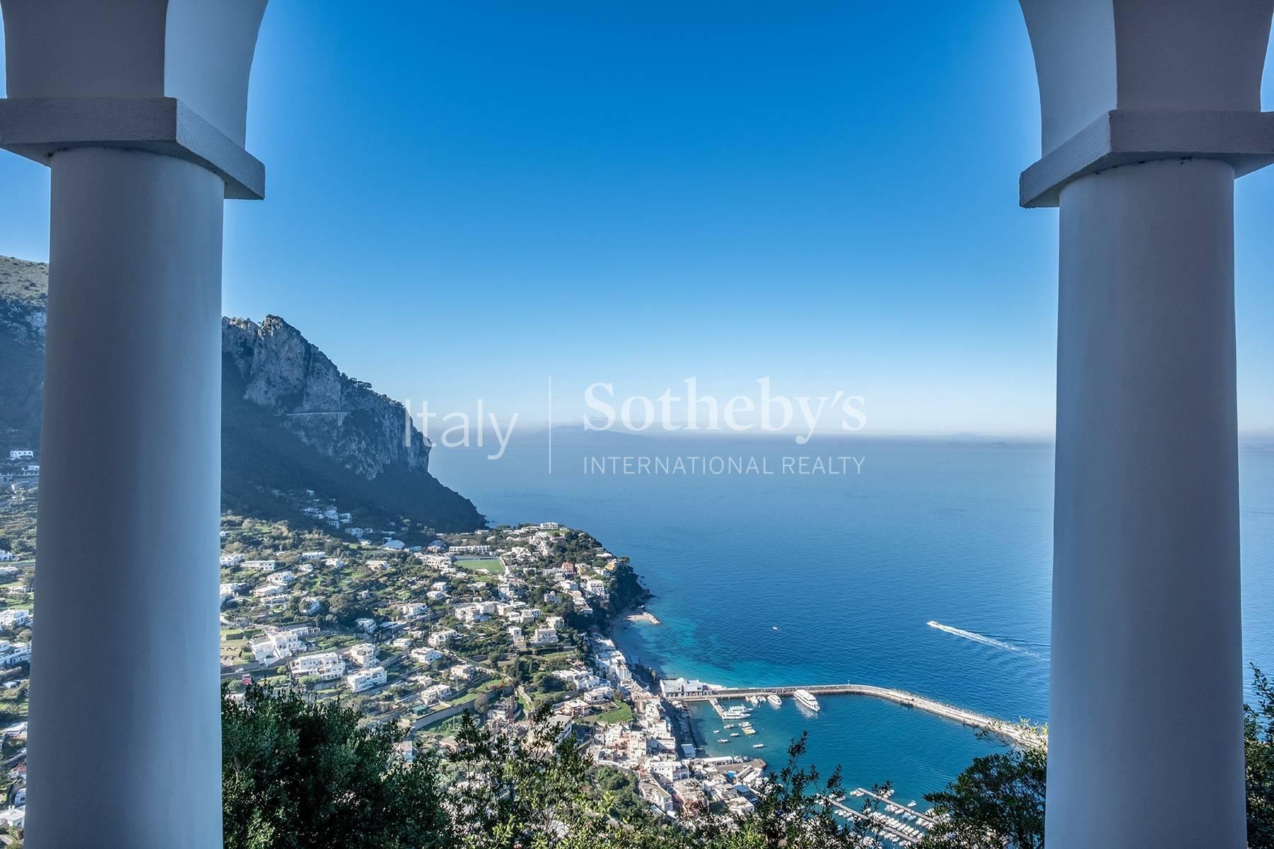 Monumentale dimora a picco sul mare di Capri - 5