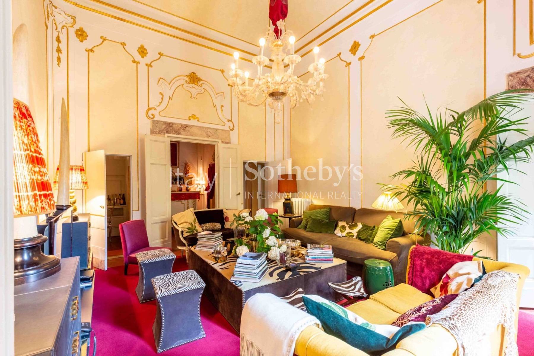 Appartamento di prestigio con salone affrescato - 5