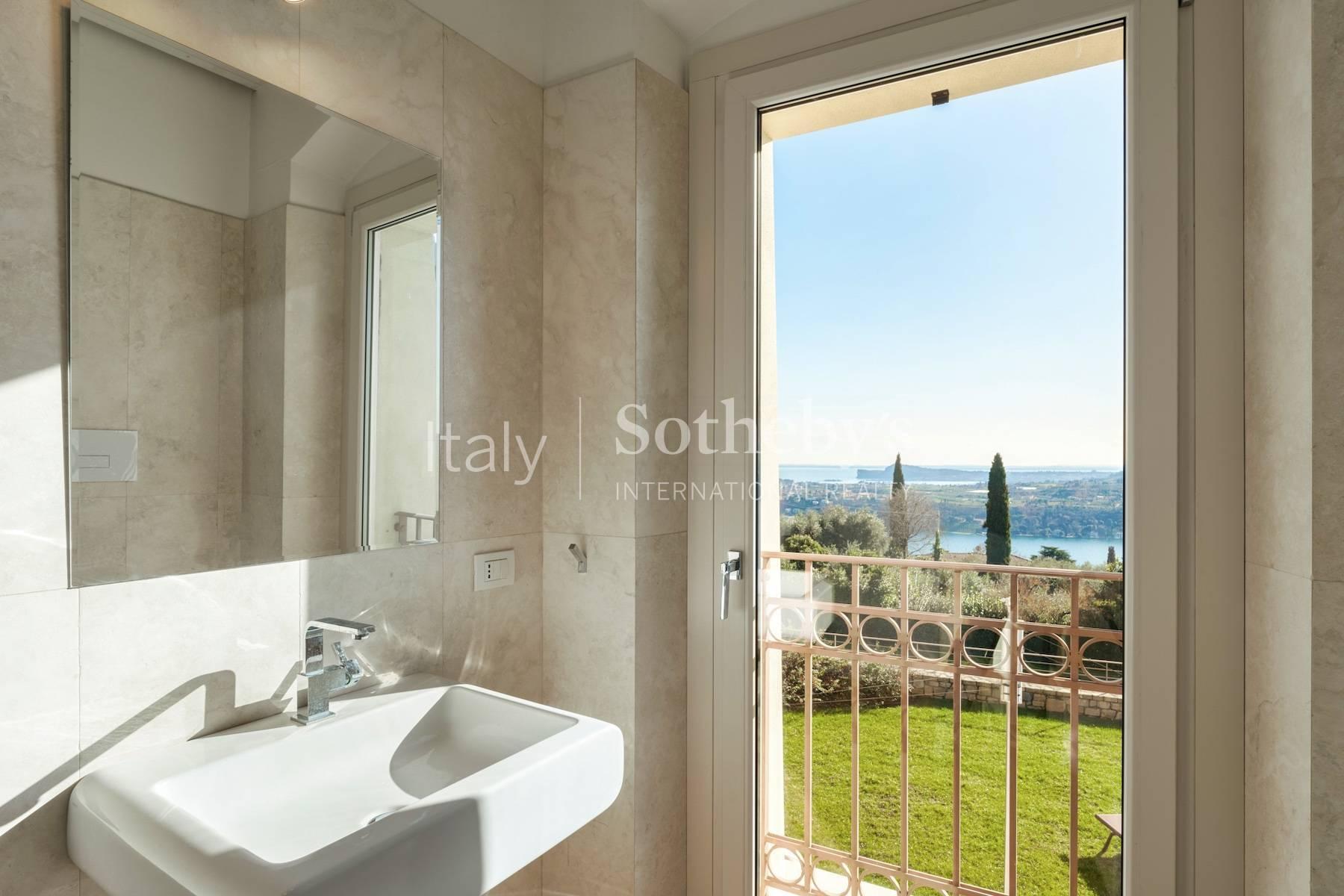 Prestigioso appartamento a Salò con vista sul Lago di Garda, in vendita, Salò | Sotheby’s Realty Italy - 12