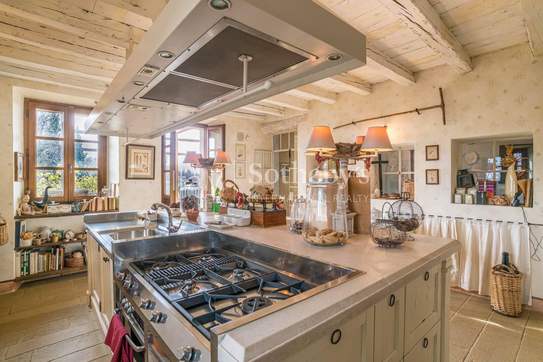 Affascinante casale immerso tra i vigneti, in vendita, Cenate Sopra | Sotheby’s Realty Italy - 10