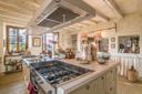 Affascinante casale immerso tra i vigneti, in vendita, Cenate Sopra | Sotheby’s Realty Italy - 10