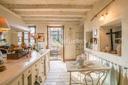 Affascinante casale immerso tra i vigneti, in vendita, Cenate Sopra | Sotheby’s Realty Italy - 11