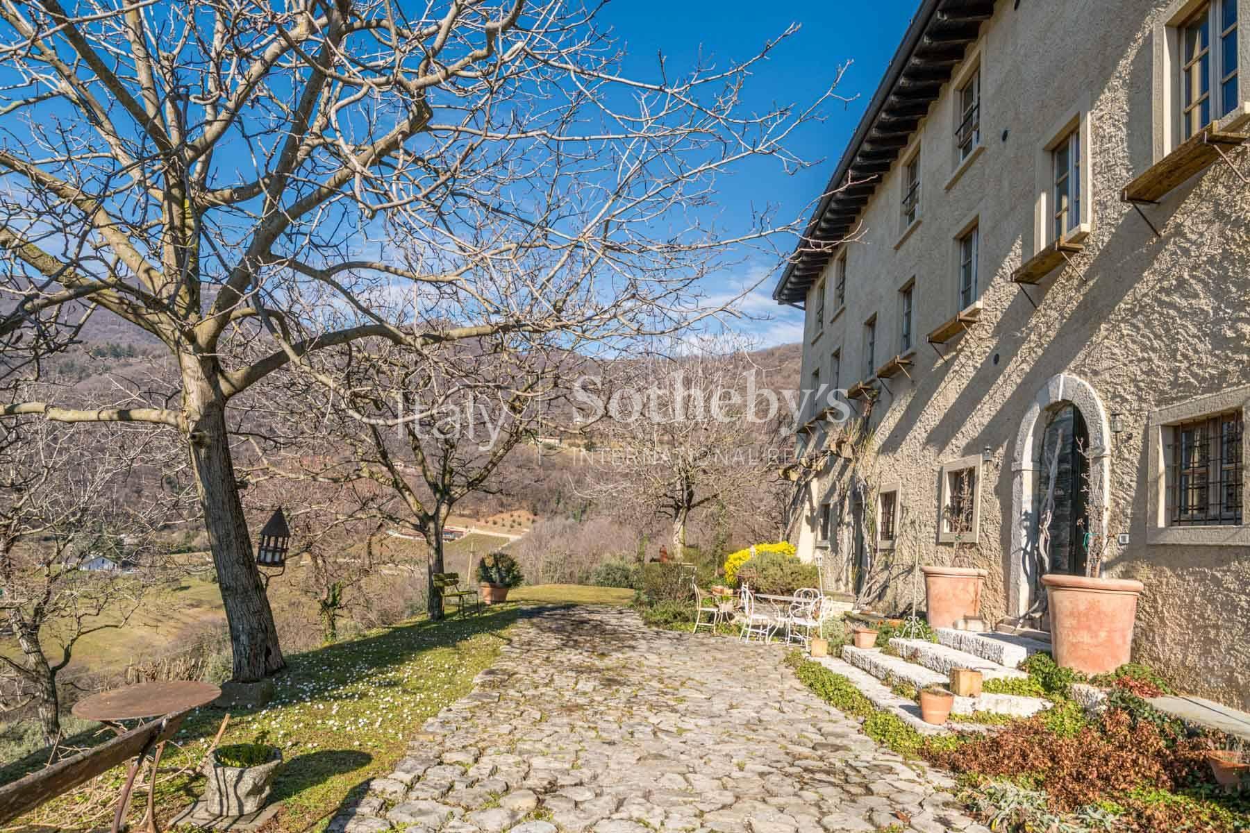 Affascinante casale immerso tra i vigneti, in vendita, Cenate Sopra | Sotheby’s Realty Italy - 5