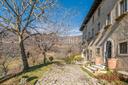 Affascinante casale immerso tra i vigneti, in vendita, Cenate Sopra | Sotheby’s Realty Italy - 5