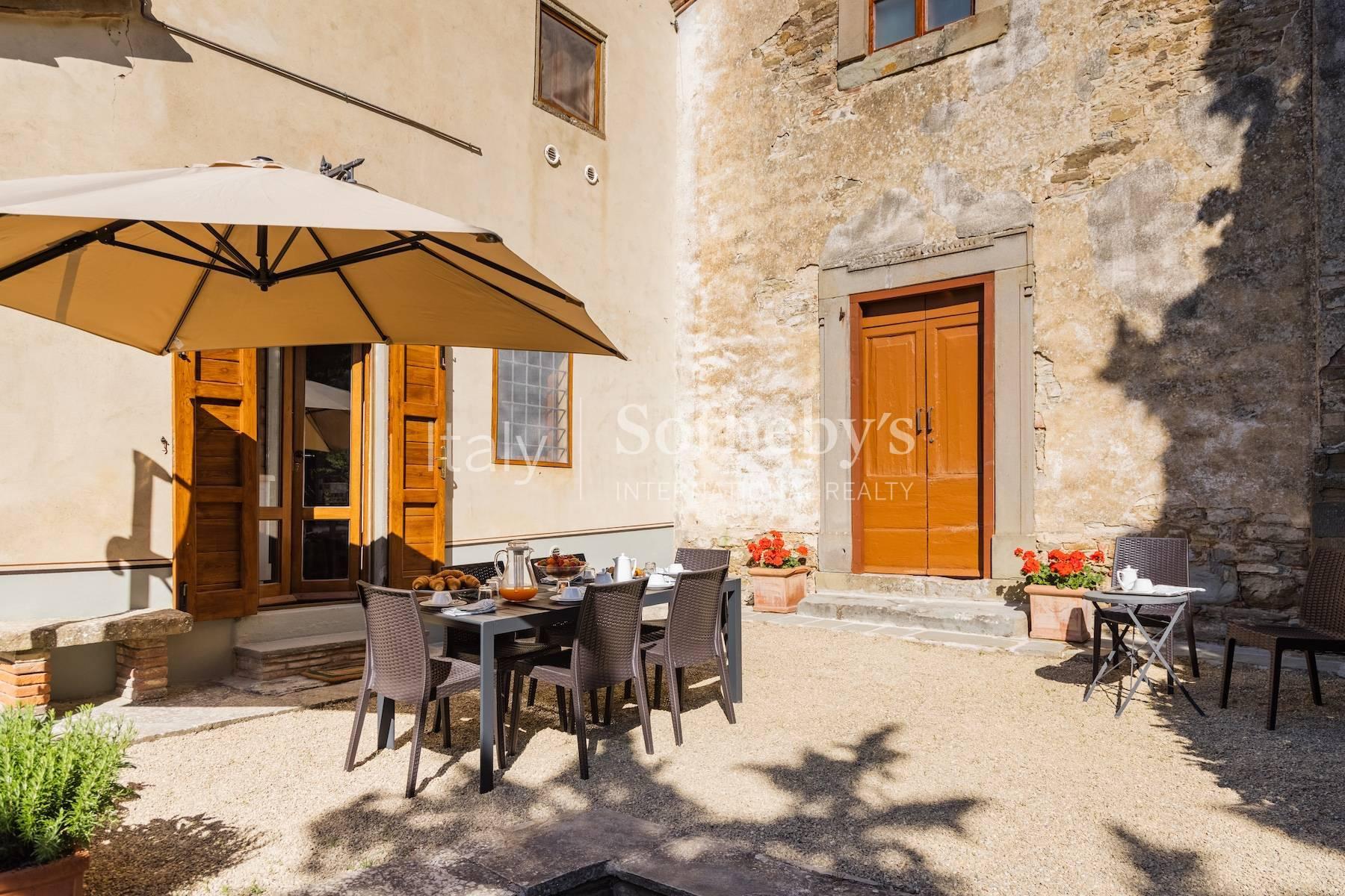 Incantevole borgo con chiesa nelle colline di Castiglion Fiorentino, in vendita, Castiglion Fiorentino | Sotheby’s Realty Italy - 10