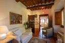 Incantevole borgo con chiesa nelle colline di Castiglion Fiorentino, in vendita, Castiglion Fiorentino | Sotheby’s Realty Italy - 6