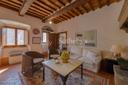 Incantevole borgo con chiesa nelle colline di Castiglion Fiorentino, in vendita, Castiglion Fiorentino | Sotheby’s Realty Italy - 7