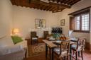 Incantevole borgo con chiesa nelle colline di Castiglion Fiorentino, in vendita, Castiglion Fiorentino | Sotheby’s Realty Italy - 15