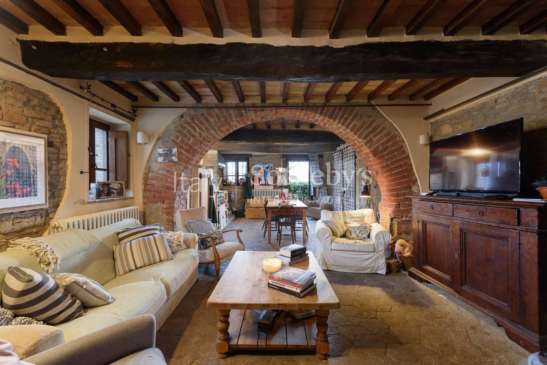 Niccone, Incantevole Casale d'epoca con locanda e piscina, in vendita, Umbertide | Sotheby’s Realty Italy - 4