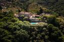 Incantevole borgo con chiesa nelle colline di Castiglion Fiorentino, in vendita, Castiglion Fiorentino | Sotheby’s Realty Italy - 1