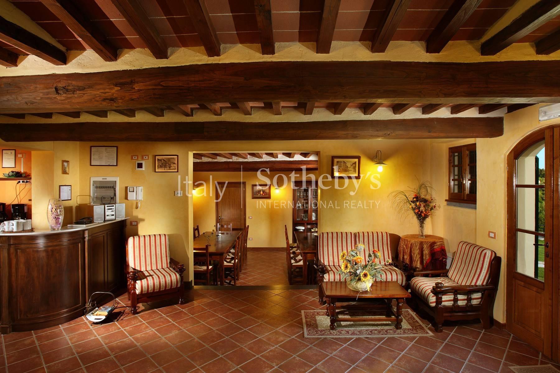 Esclusiva villa con piscina nel cuore della Toscana - 8