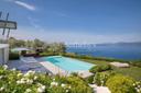 Splendida villa con vista sul Lago di Garda e piscina a sfioro, in vendita, Torri del Benaco | Sotheby’s Realty Italy - 20