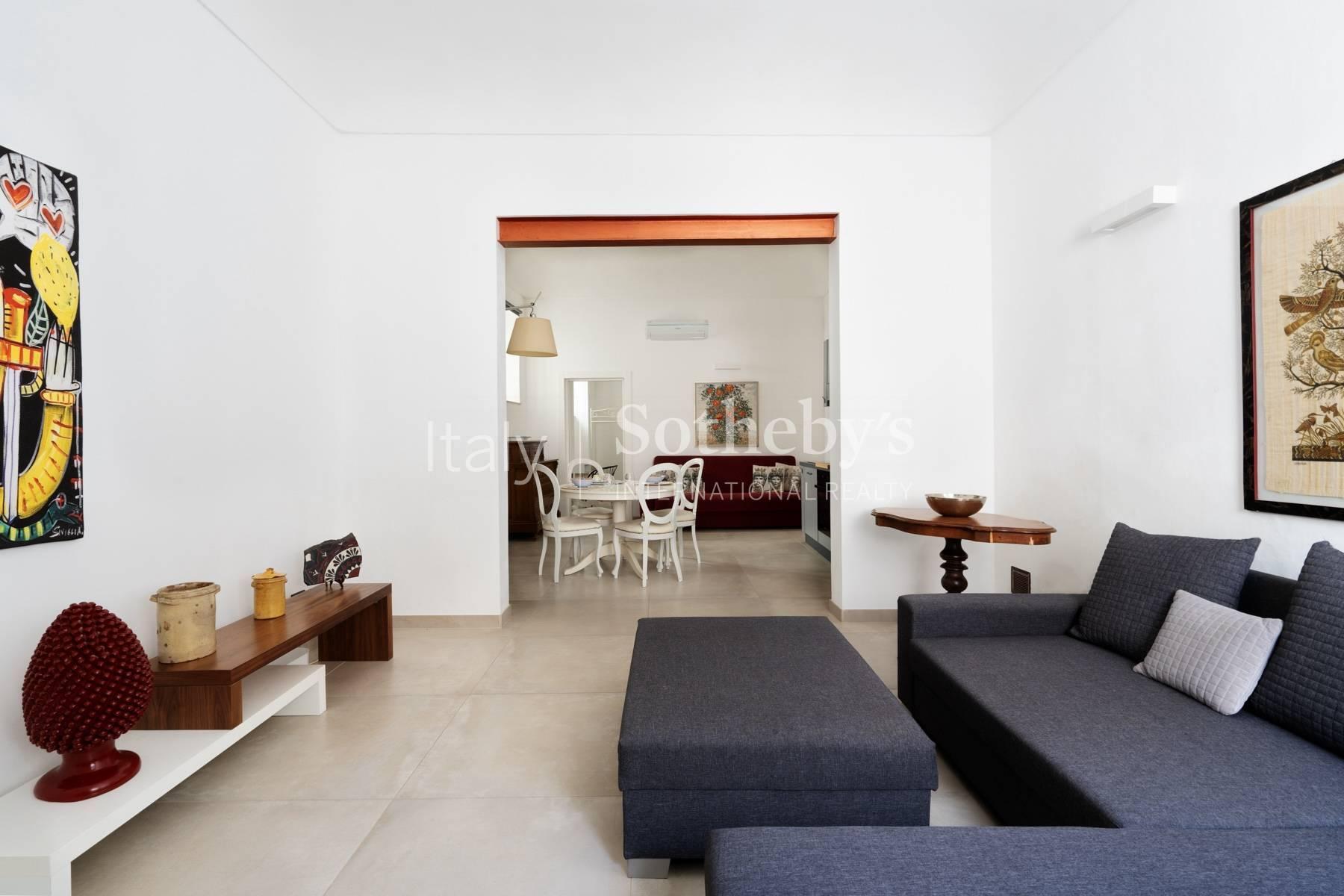 Elegante terracielo con terrazzo nel cuore di Noto, in vendita, Noto | Sotheby’s Realty Italy - 4