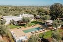 Esclusiva tenuta tra gli ulivi in Valle D'Itria, in vendita, Ostuni | Sotheby’s Realty Italy - 2