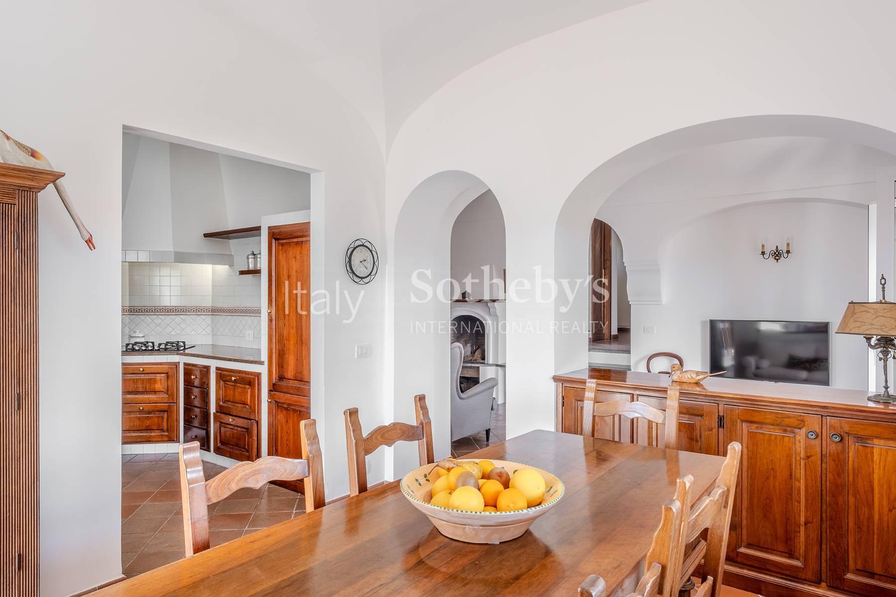 Charming Villa with Tennis Courts - 3