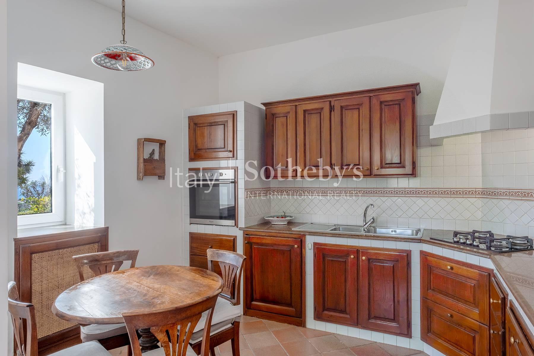 Charming Villa with Tennis Courts - 4