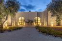 Esclusiva tenuta tra gli ulivi in Valle D'Itria, in vendita, Ostuni | Sotheby’s Realty Italy - 1