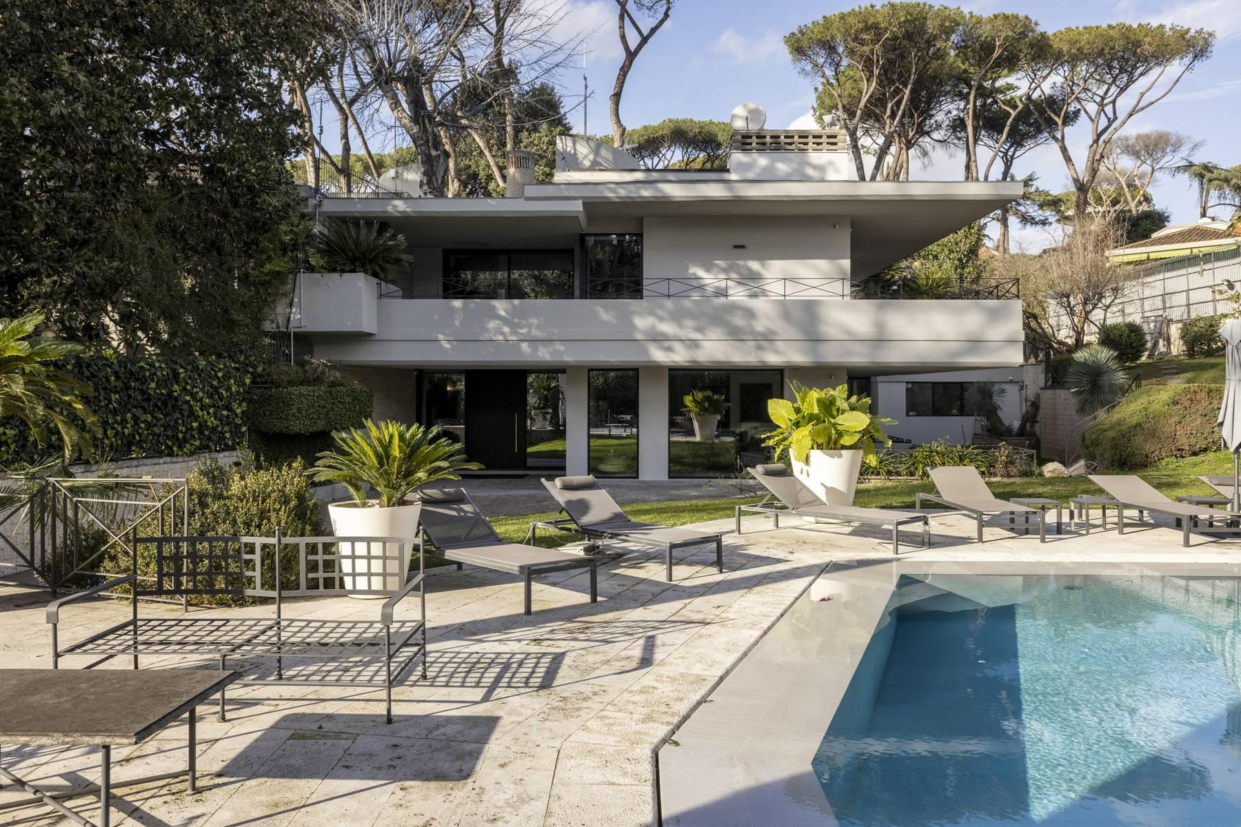 Exclusive designer villa in the EUR neighborhood - 1